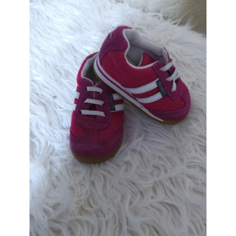 Old Navy Baby Pink Mesh Suede Sporty Sneakers Size 18-24 M Elastic Laces